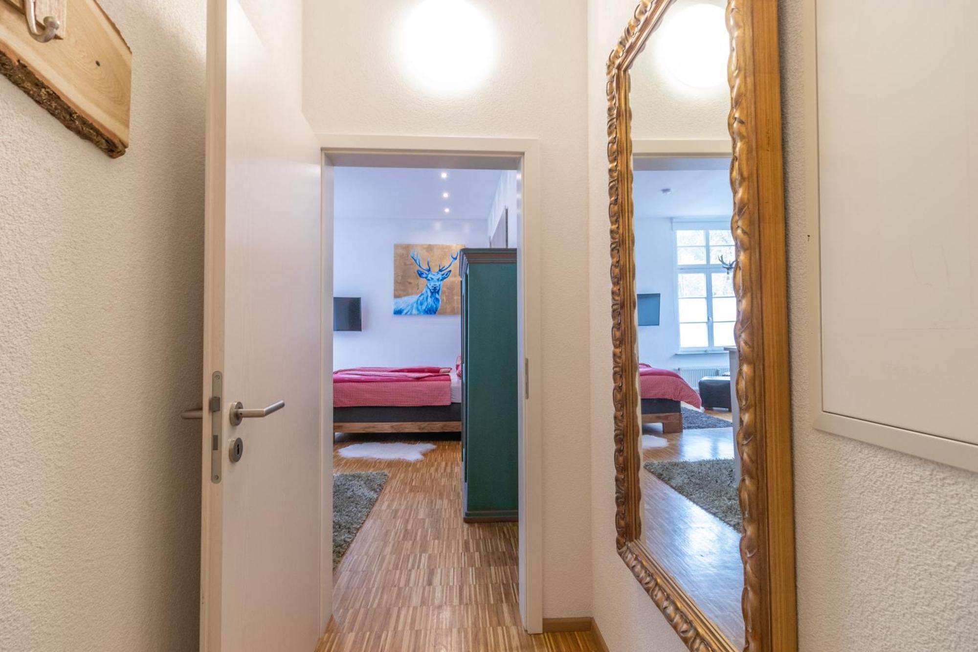 Schwarzwaldzimmer & Schwarzwald Design Apartment รอทท์ไวล์ ภายนอก รูปภาพ